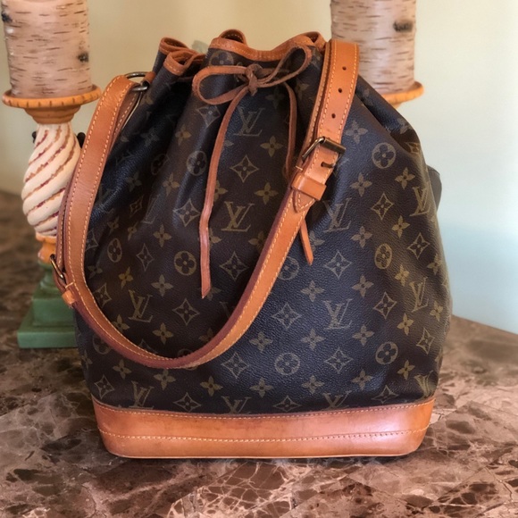 Louis Vuitton Handbags - AUTH Louis Vuitton Noe VINTAGE & GORGEOUS EXC COND